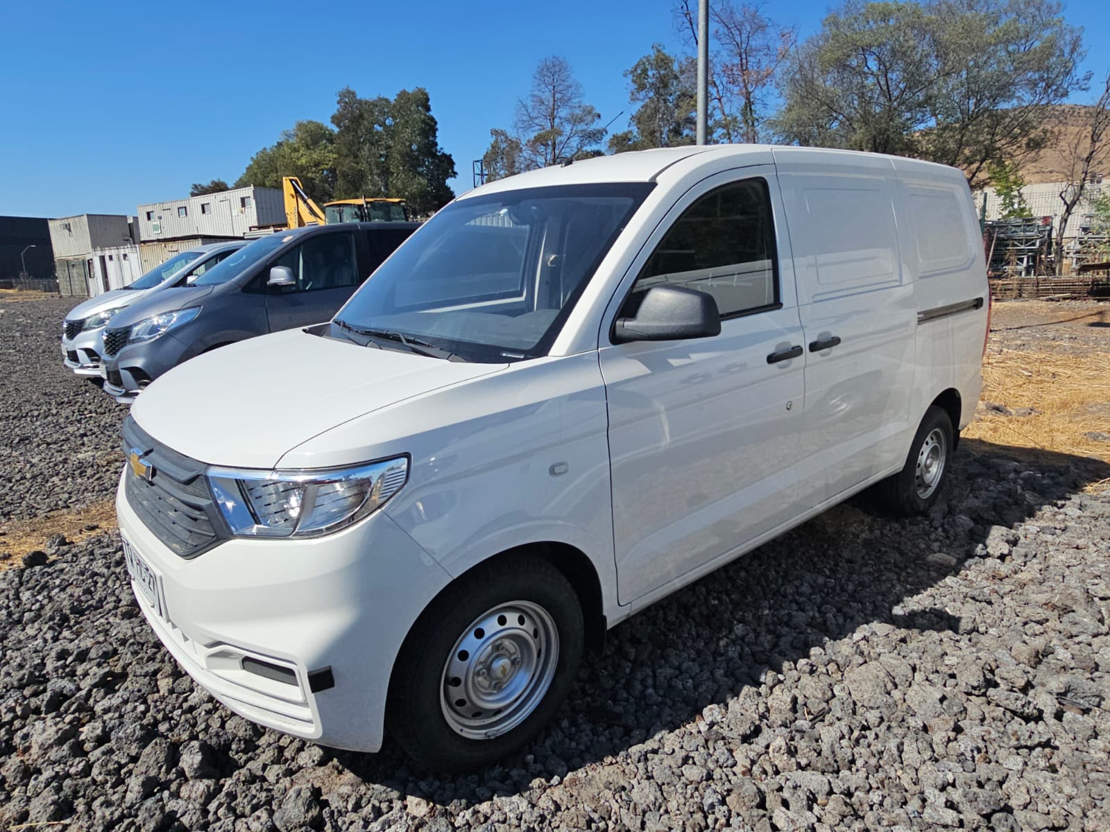 CHEVROLET N400 2025