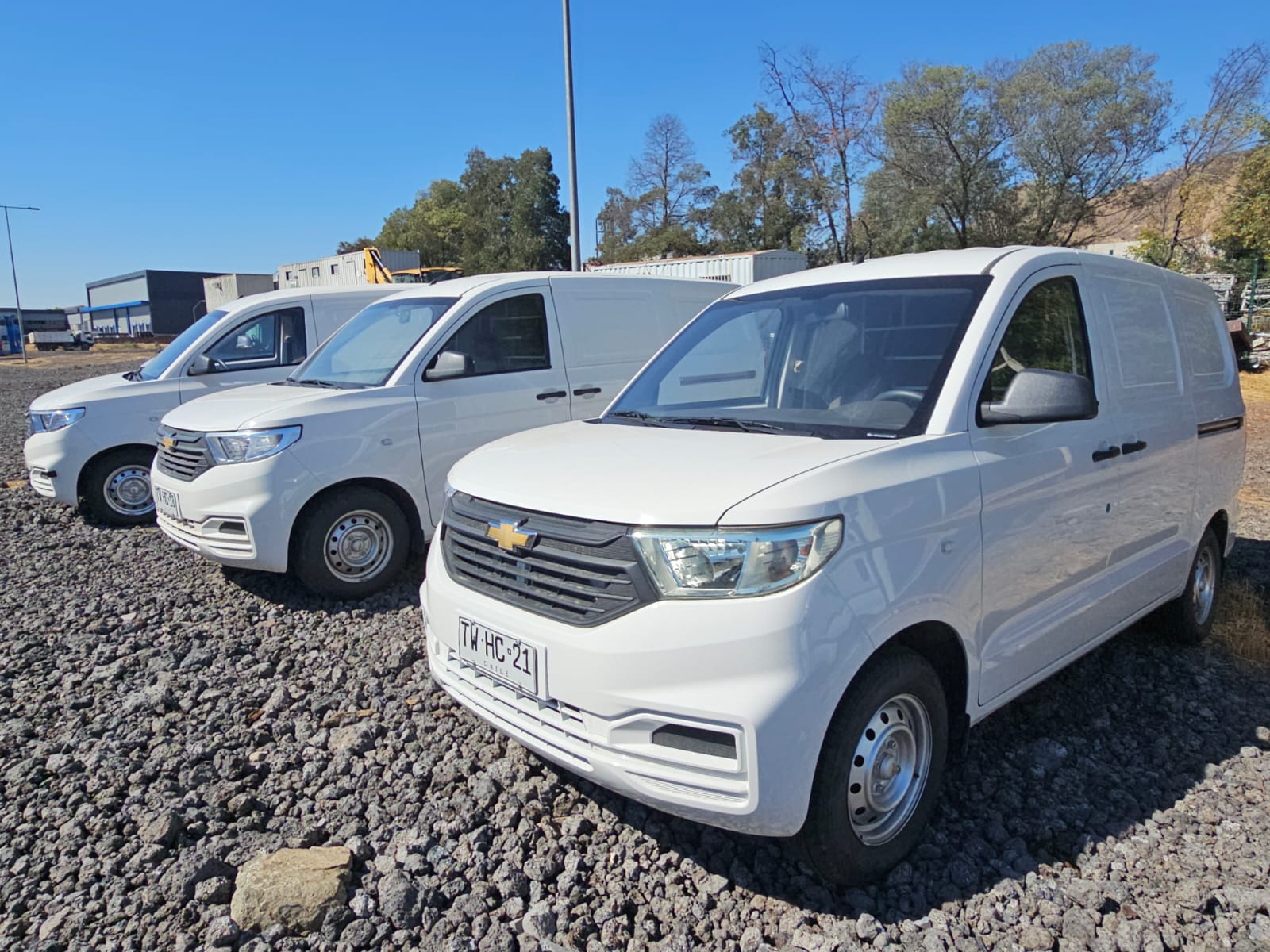 CHEVROLET N400 2025
