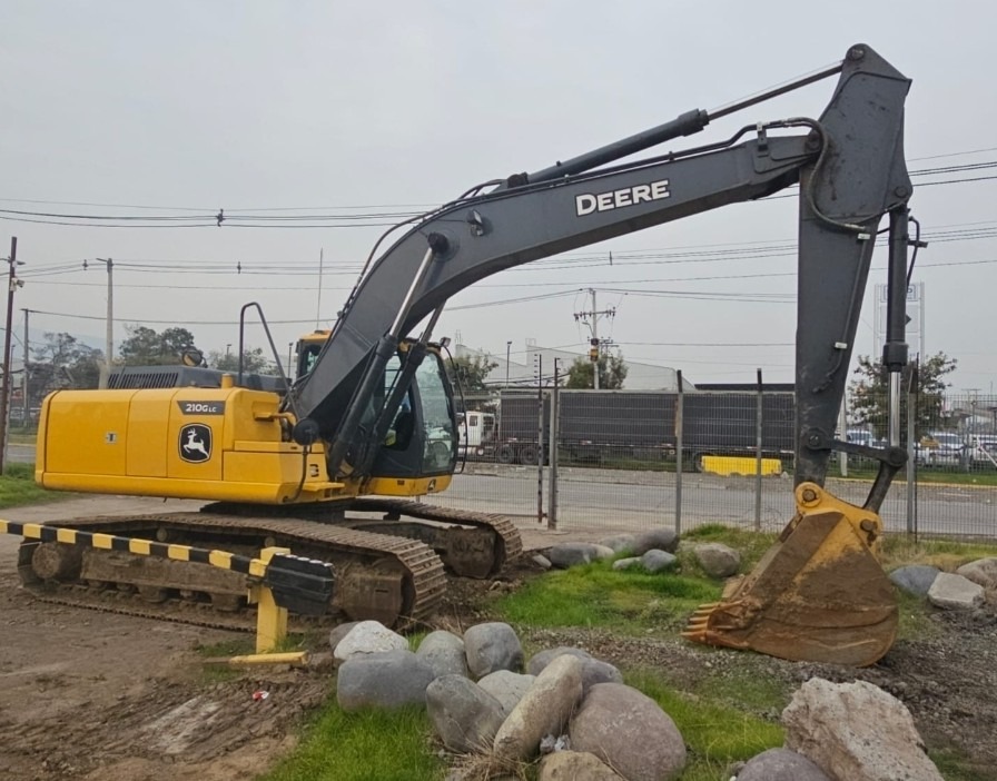 JOHN DEERE 210G LC 2022